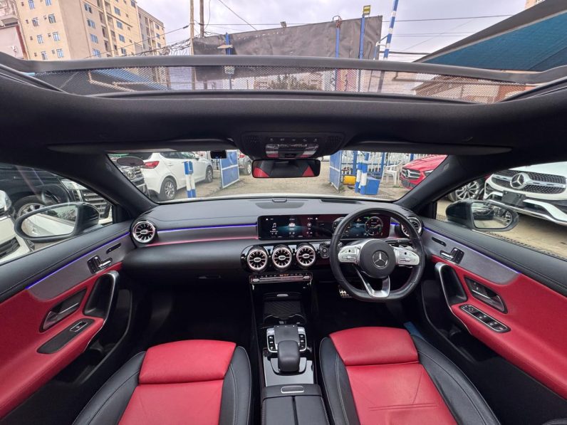 
								Mercedes Benz A180 full									