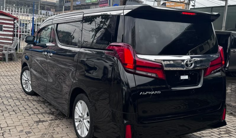 
								Toyota Alphard full									