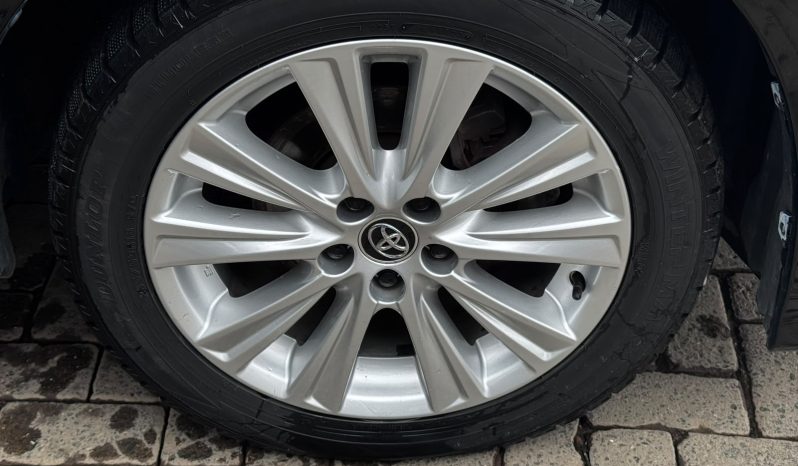 
								Toyota Alphard full									