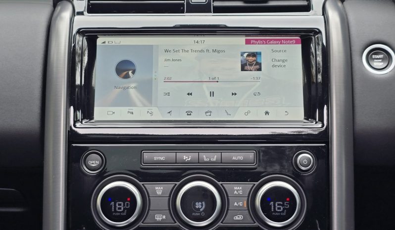 
								Land Rover discovery Landmark Edition full									