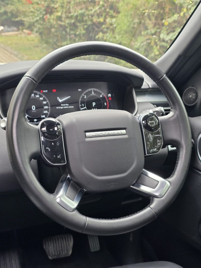 
								Land Rover discovery Landmark Edition full									