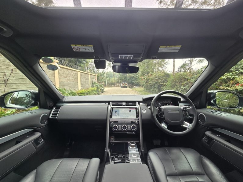 
								Land Rover discovery Landmark Edition full									