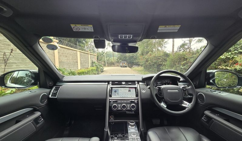 
								Land Rover discovery Landmark Edition full									