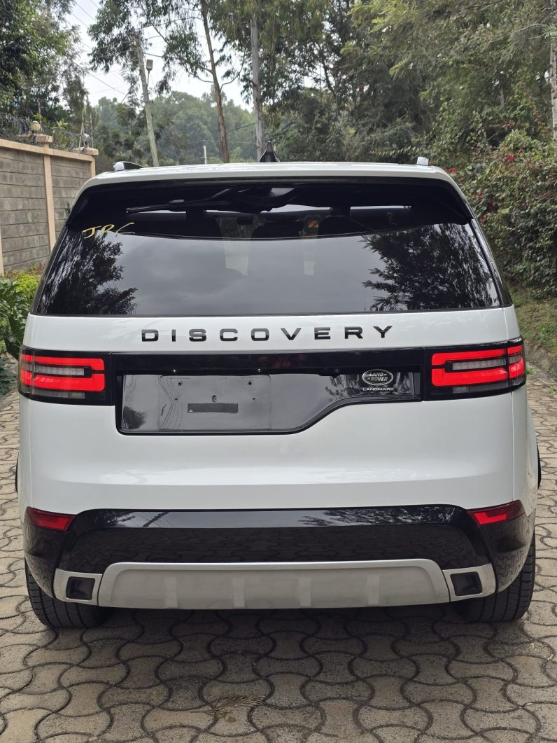
								Land Rover discovery Landmark Edition full									