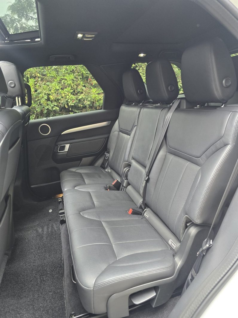 
								Land Rover discovery Landmark Edition full									