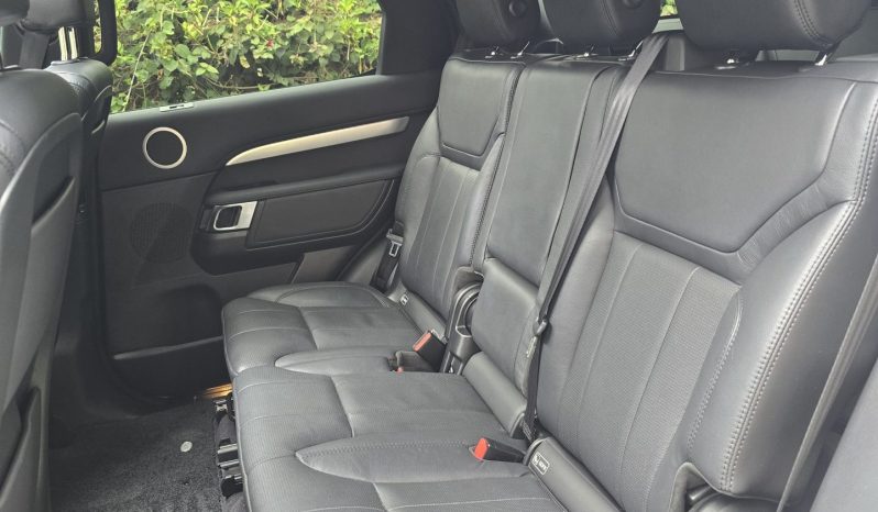 
								Land Rover discovery Landmark Edition full									