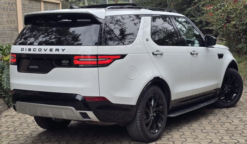 
								Land Rover discovery Landmark Edition full									