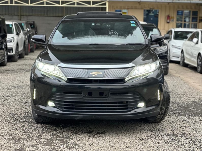 
								Toyota Harrier full									