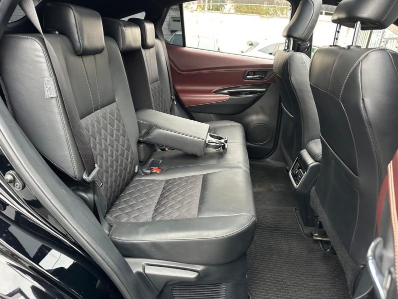 
								Toyota Harrier full									