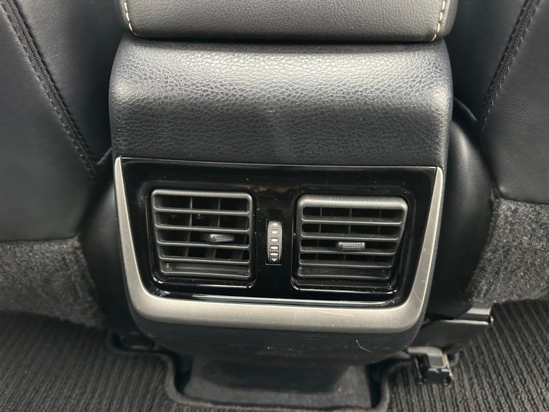 
								Toyota Harrier full									