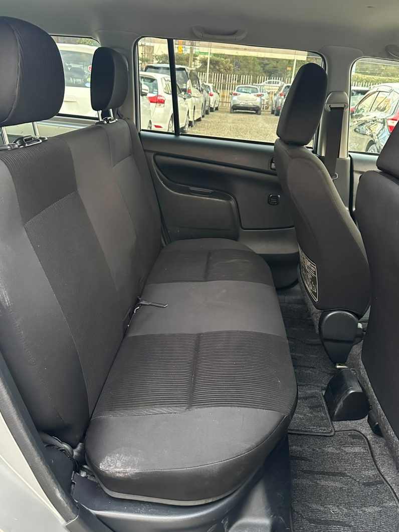 
								Toyota probox full									