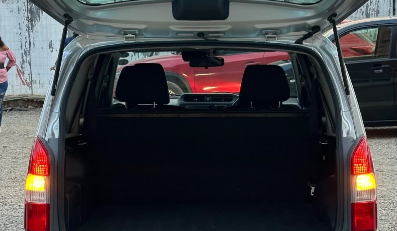 
								Toyota probox full									