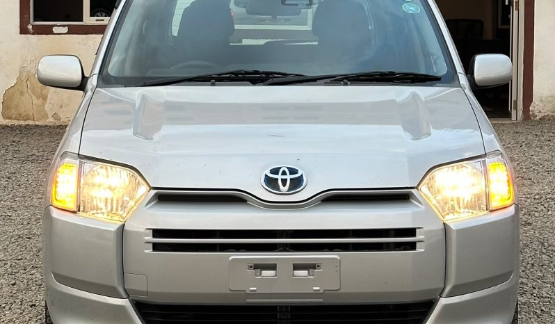 
								Toyota probox full									
