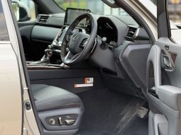 Lexus Lx500d