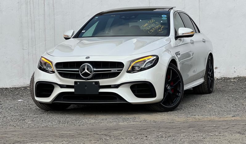 
								Mercedes-Benz E63s AMG full									