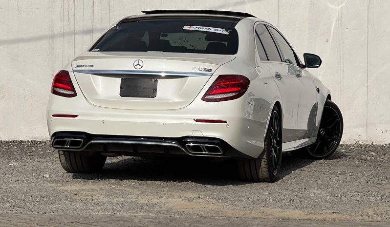 
								Mercedes-Benz E63s AMG full									