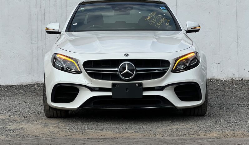 
								Mercedes-Benz E63s AMG full									
