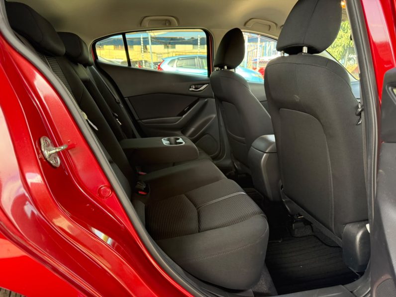 
								Mazda Axela full									