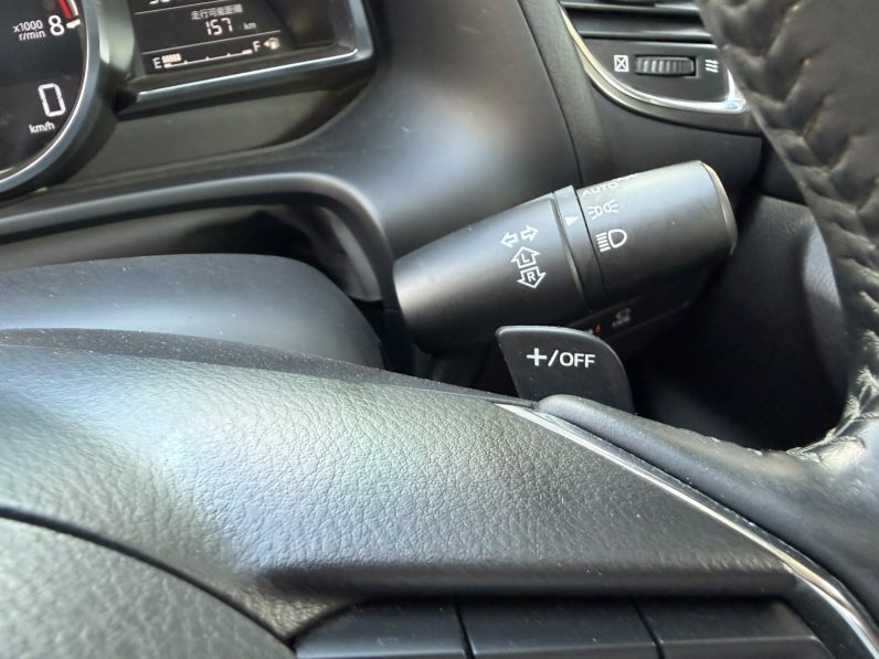 
								Mazda Axela full									