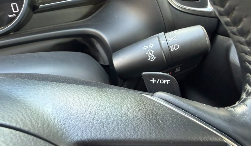 
								Mazda Axela full									