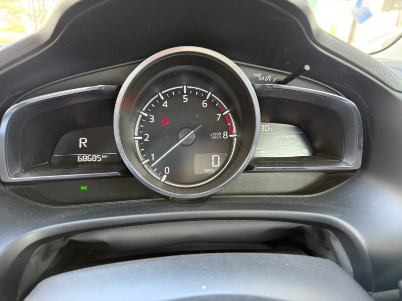 
								Mazda Axela full									