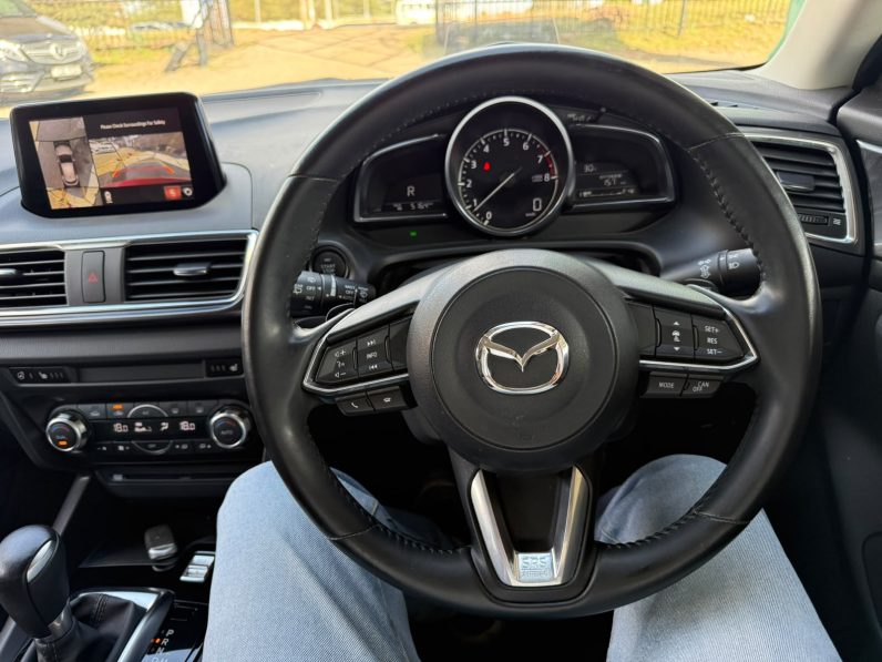 
								Mazda Axela full									