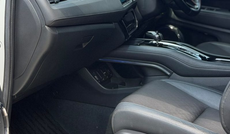 
								Honda vezel full									