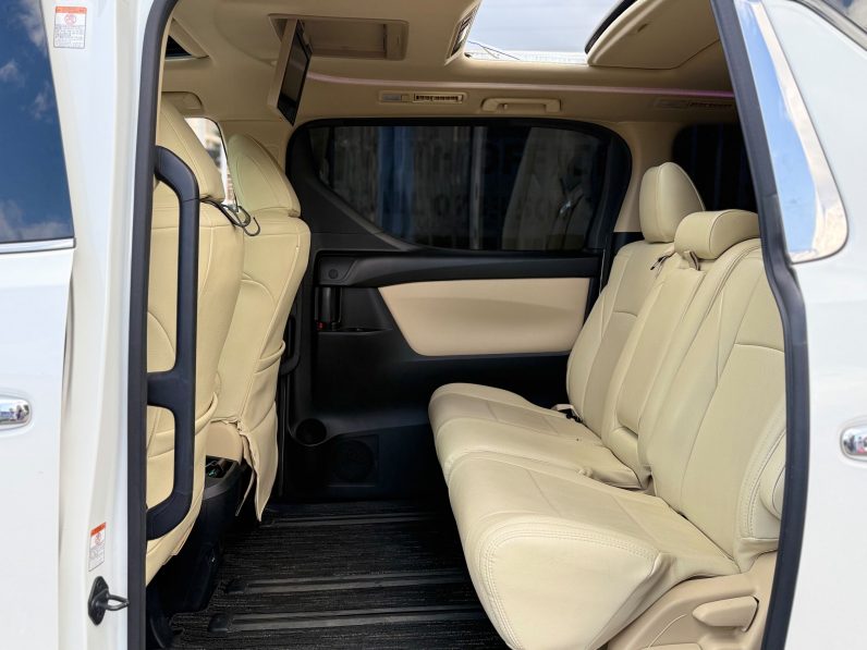 
								Toyota Alphard full									