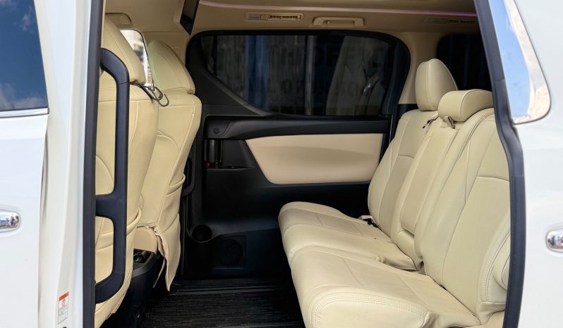 
								Toyota Alphard full									