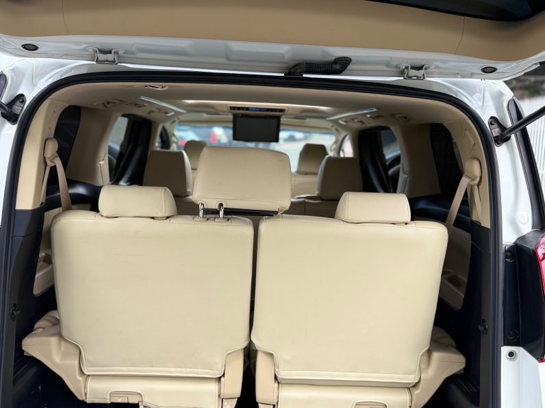 
								Toyota Alphard full									