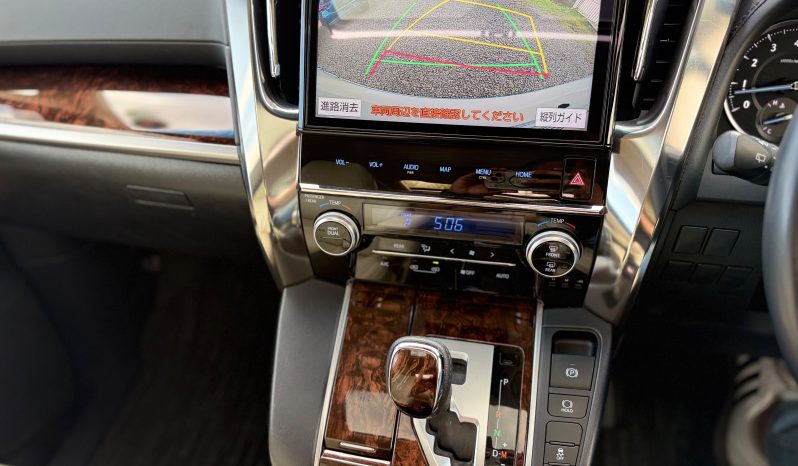 
								Toyota Alphard full									