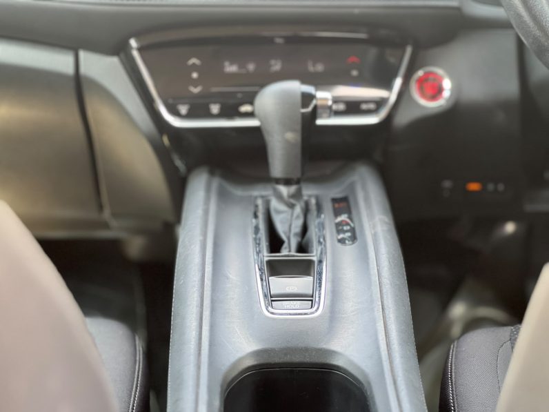 
								Honda Vezel full									