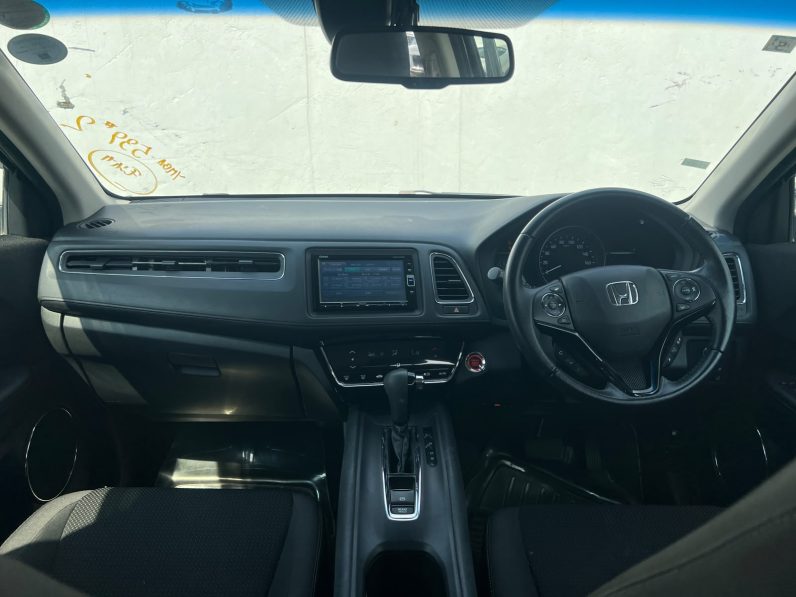 
								Honda Vezel full									