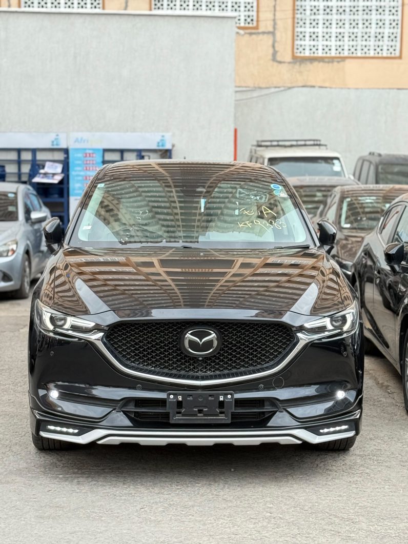 
								Mazda CX-5 full									