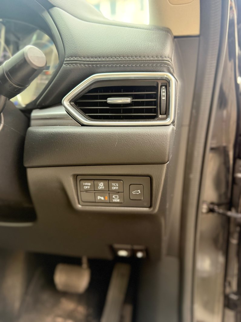 
								Mazda CX-5 full									