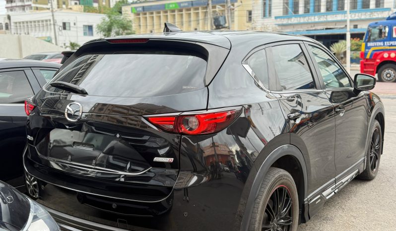 
								Mazda CX-5 full									