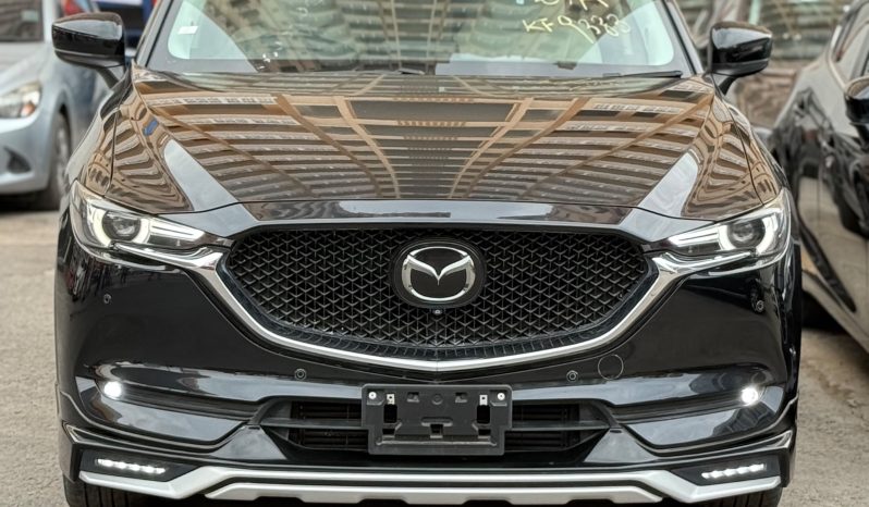 
								Mazda CX-5 full									