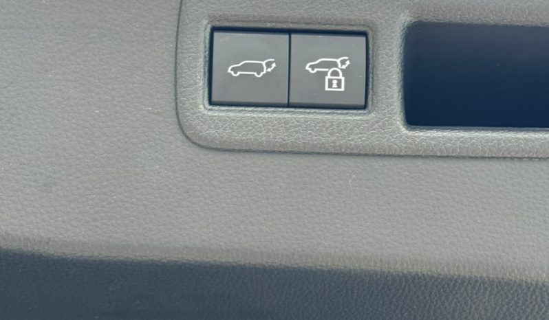 
								Toyota Harrier full									