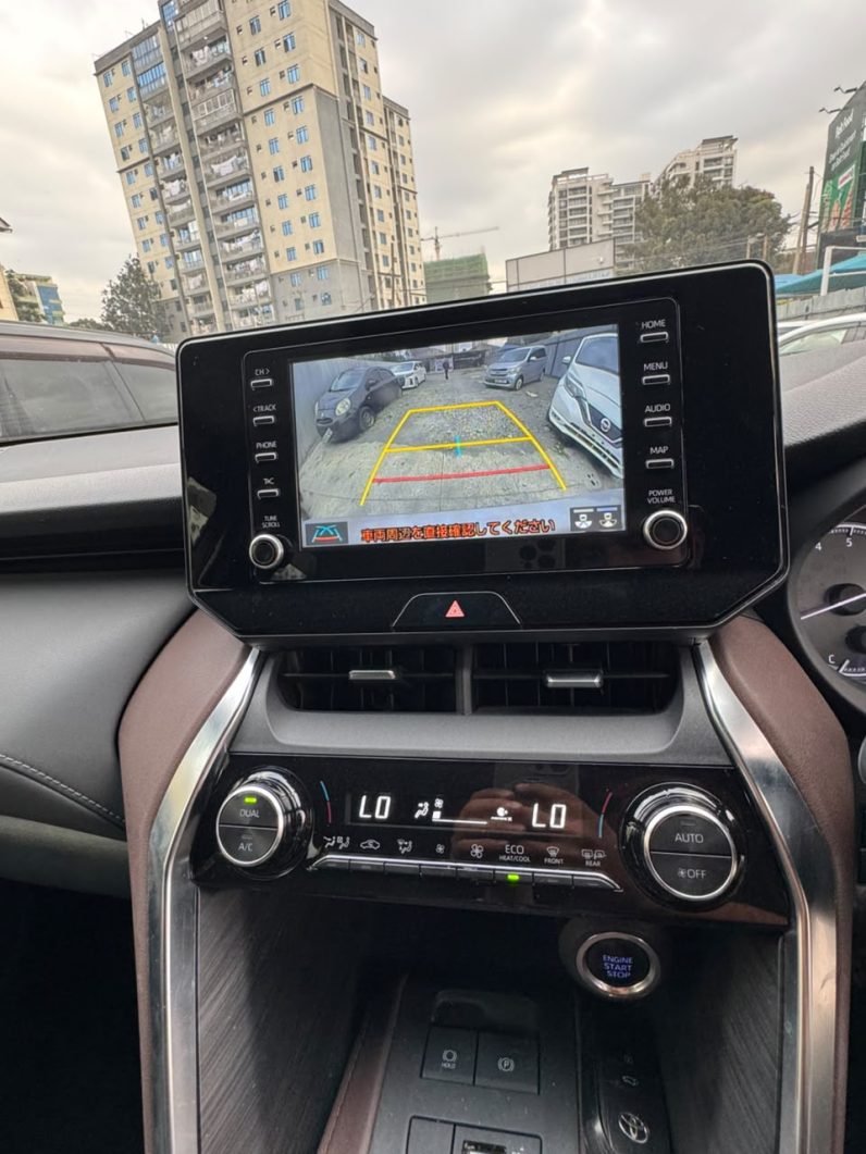 
								Toyota Harrier full									