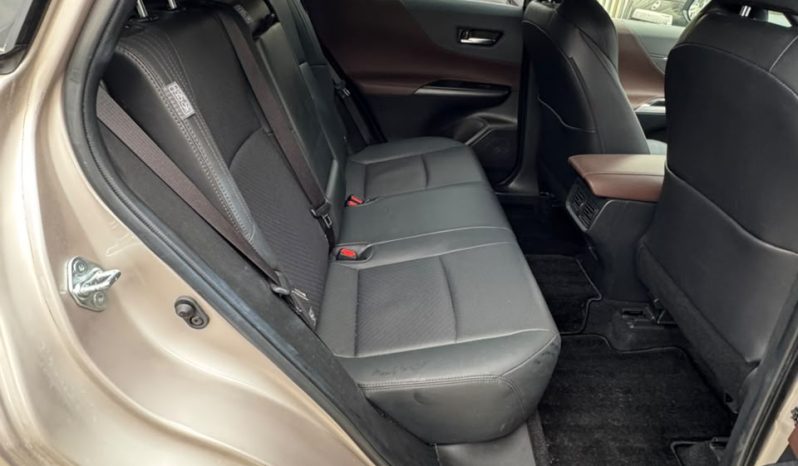 
								Toyota Harrier full									