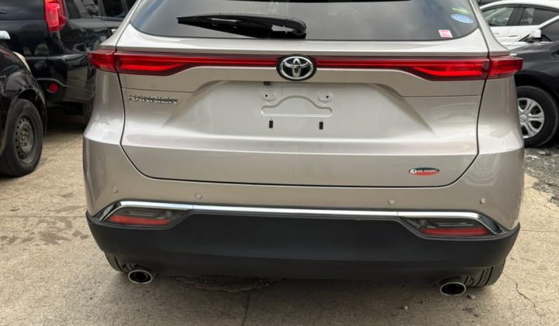 
								Toyota Harrier full									