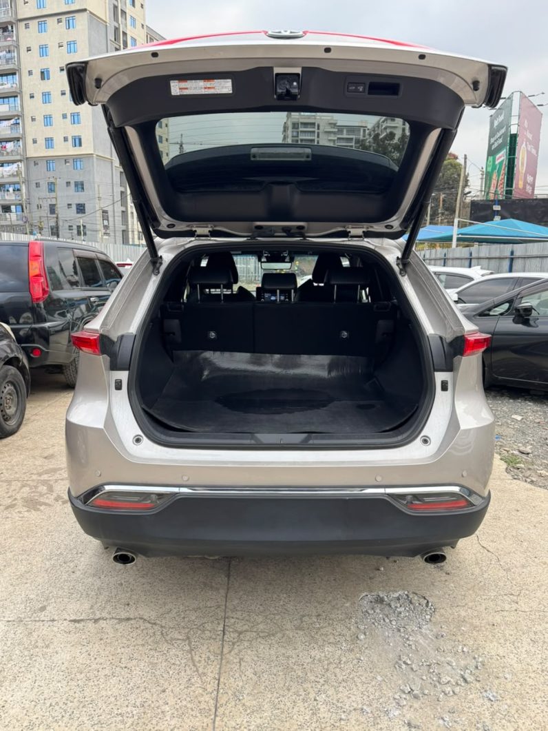 
								Toyota Harrier full									