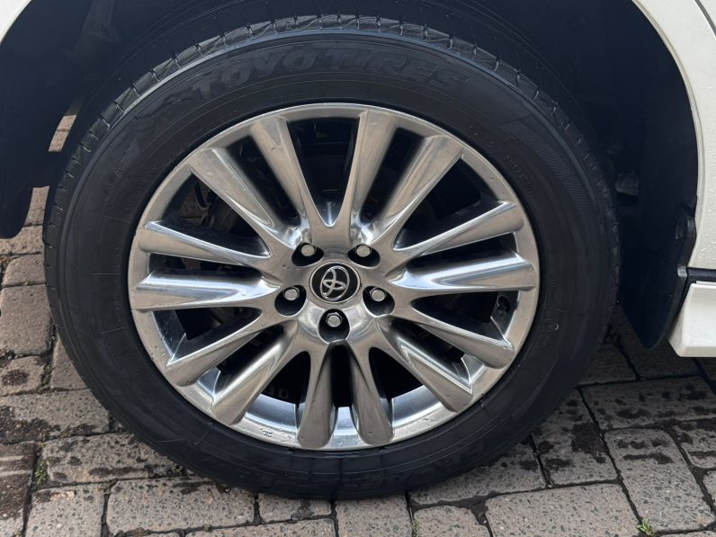 
								Toyota Harrier full									
