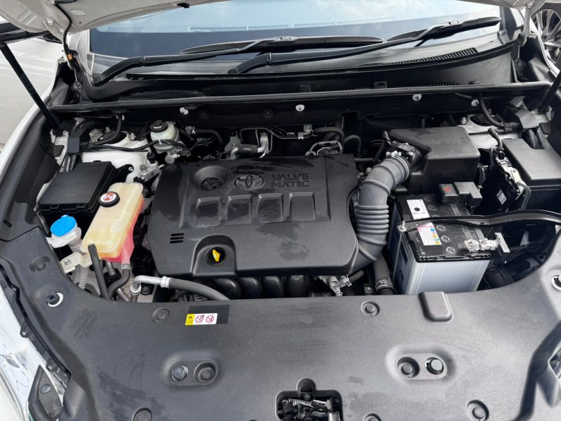
								Toyota Harrier full									