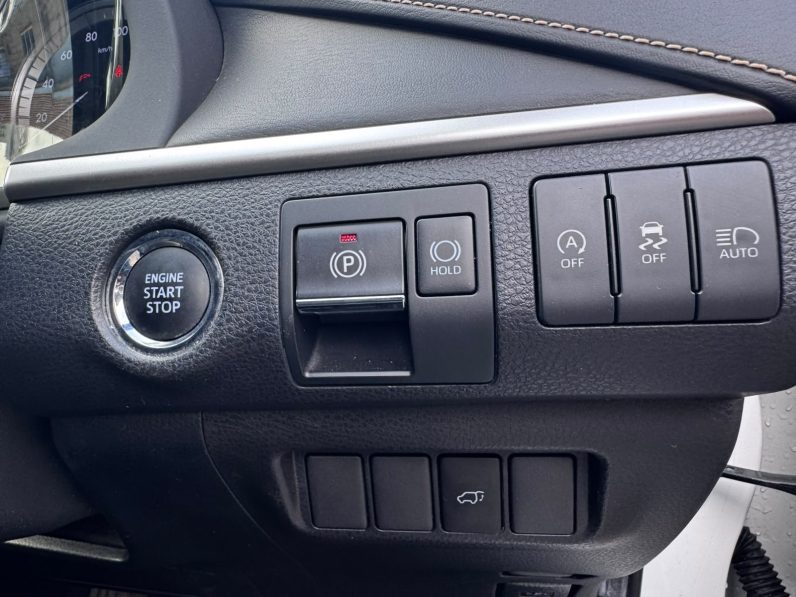 
								Toyota Harrier full									