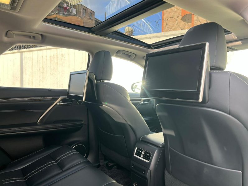 
								Lexus RX300 full									