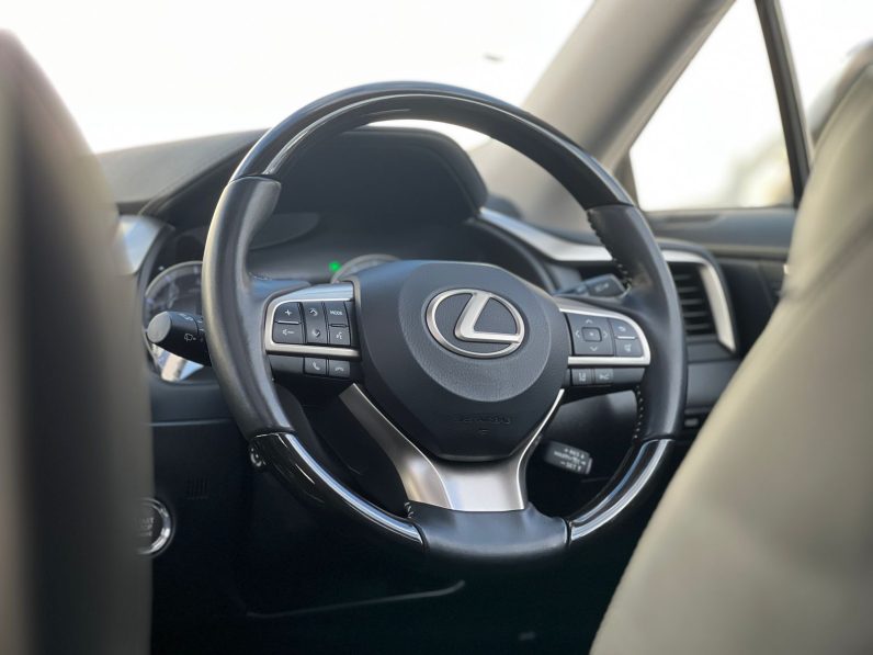 
								Lexus RX300 full									