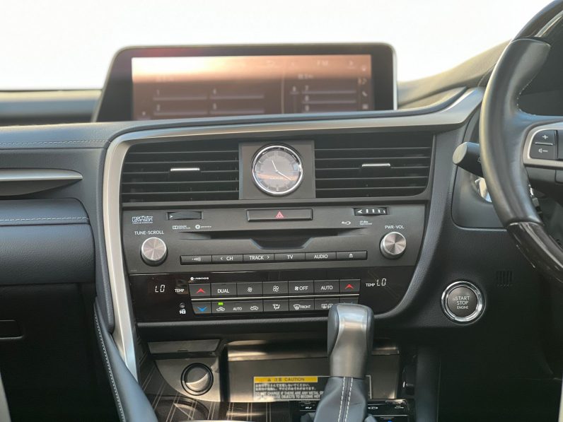 
								Lexus RX300 full									