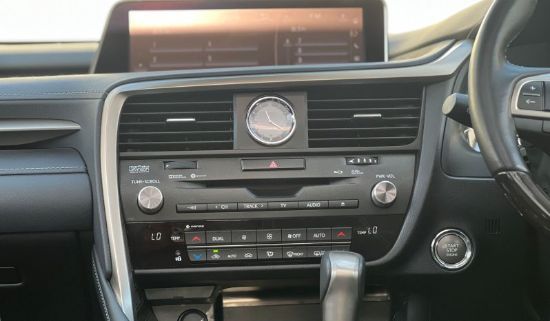 
								Lexus RX300 full									