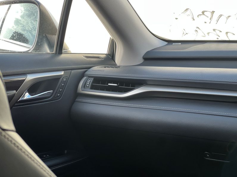 
								Lexus RX300 full									
